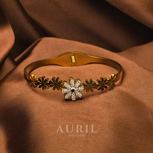 18K Gold Plated Daisy Flower Bangle Bracelet - Anti-Tarnish Floral Cuff with Cubic Zirconia Accents for Women