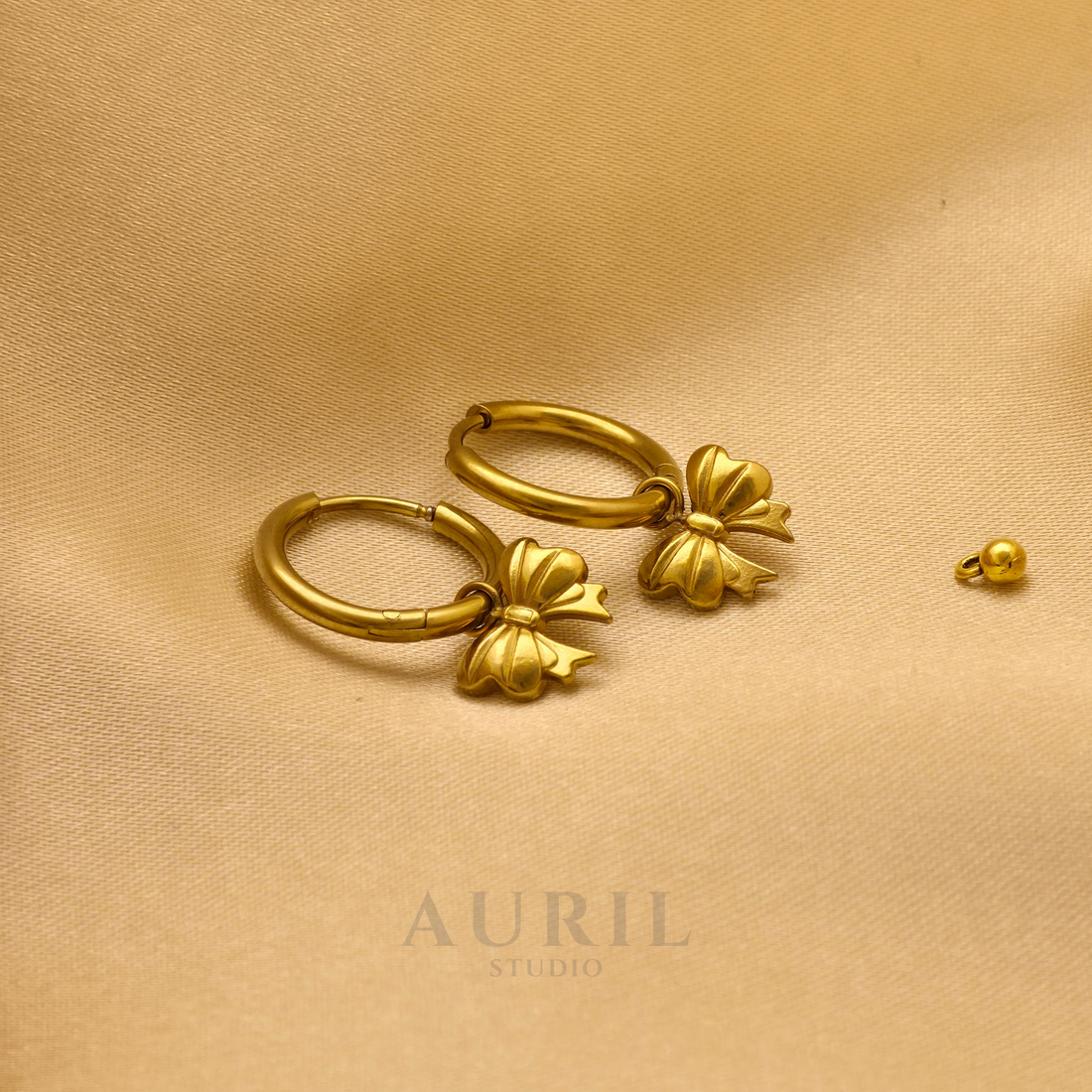 Is Anti-Tarnish Jewellery Waterproof? Can You Shower or Swim in It?