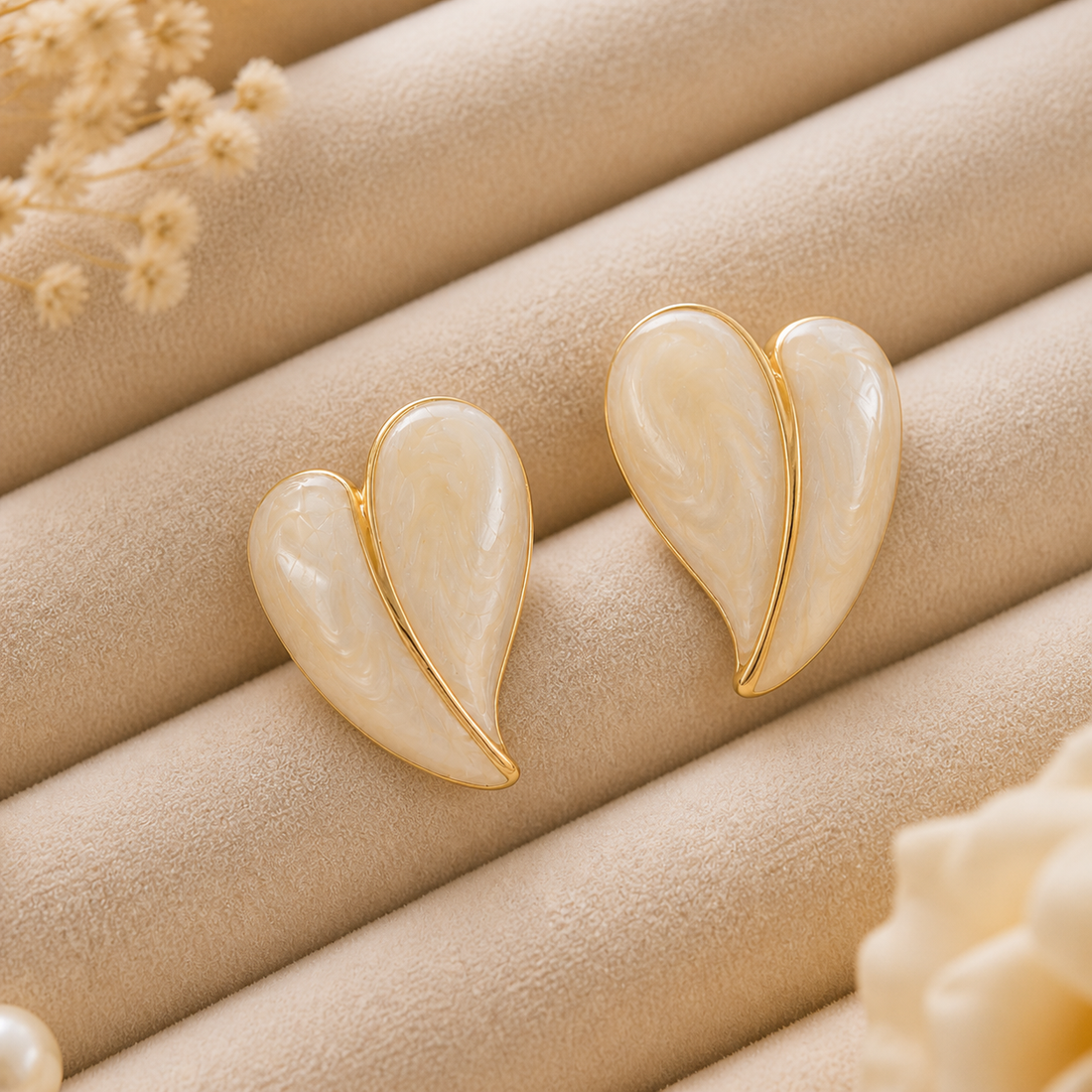 Tarnish-Free vs Waterproof Jewelry: What Actually Lasts Guide